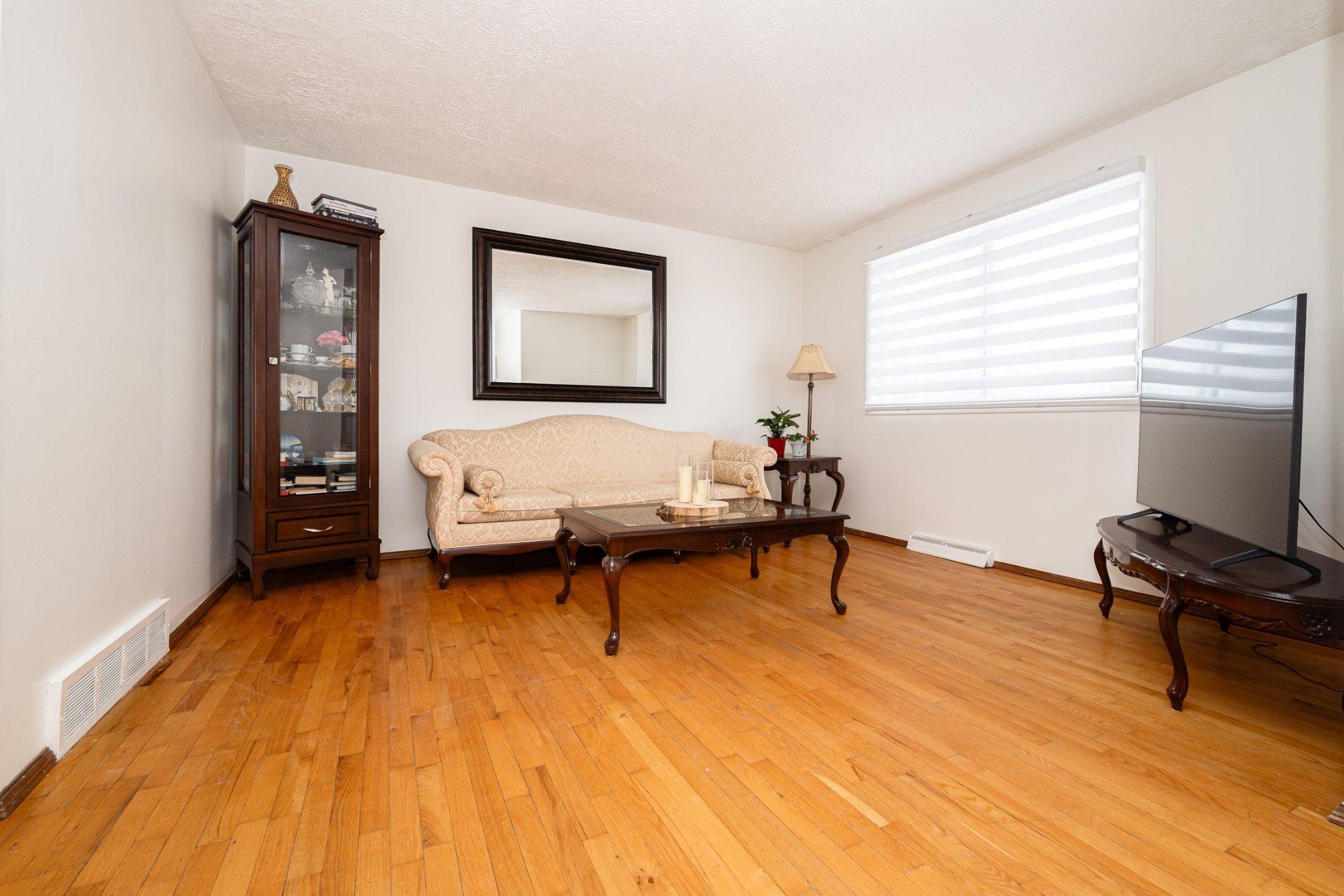 









1154


Av. Haendel

,
Laval (Chomedey),




QC
H7W3A2

