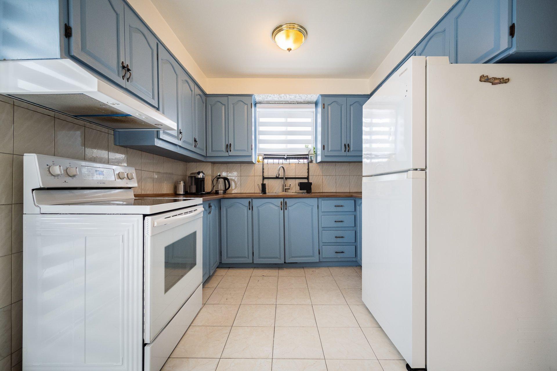 









1154


Av. Haendel

,
Laval (Chomedey),




QC
H7W3A2

