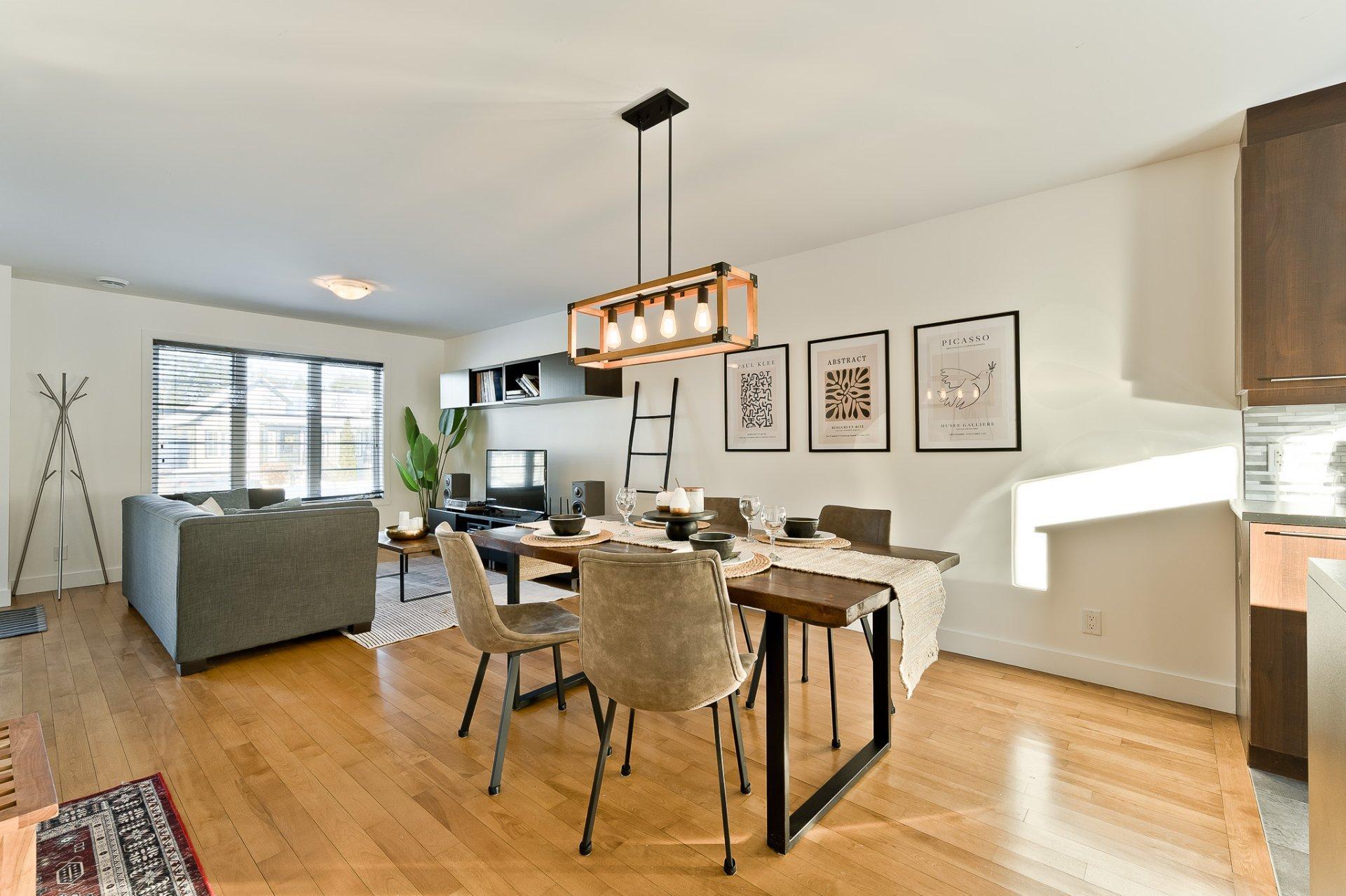 









3754


Rue Tourville

,
Sherbrooke (Les Nations),




QC
J1N0W8

