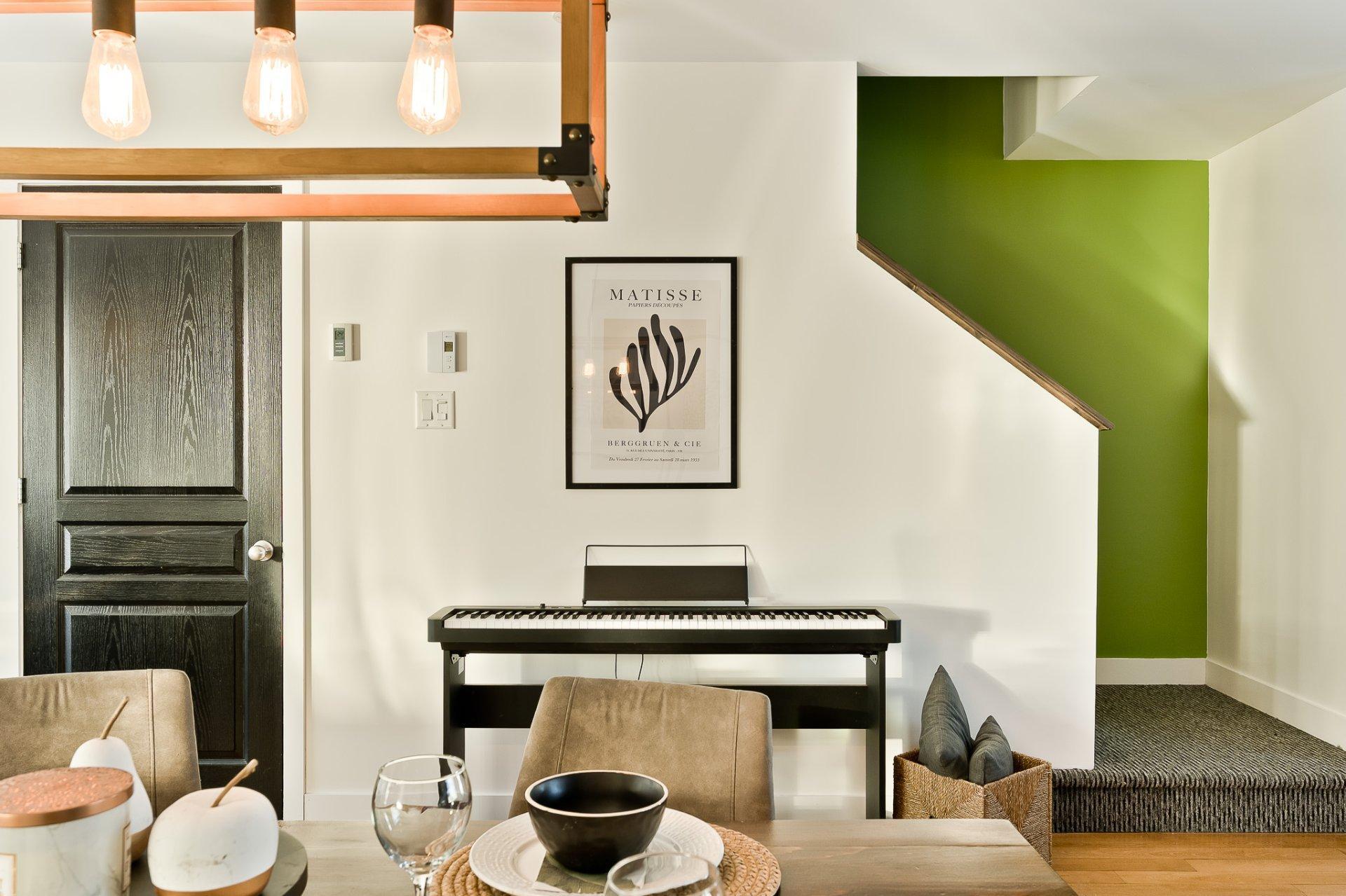 









3754


Rue Tourville

,
Sherbrooke (Les Nations),




QC
J1N0W8

