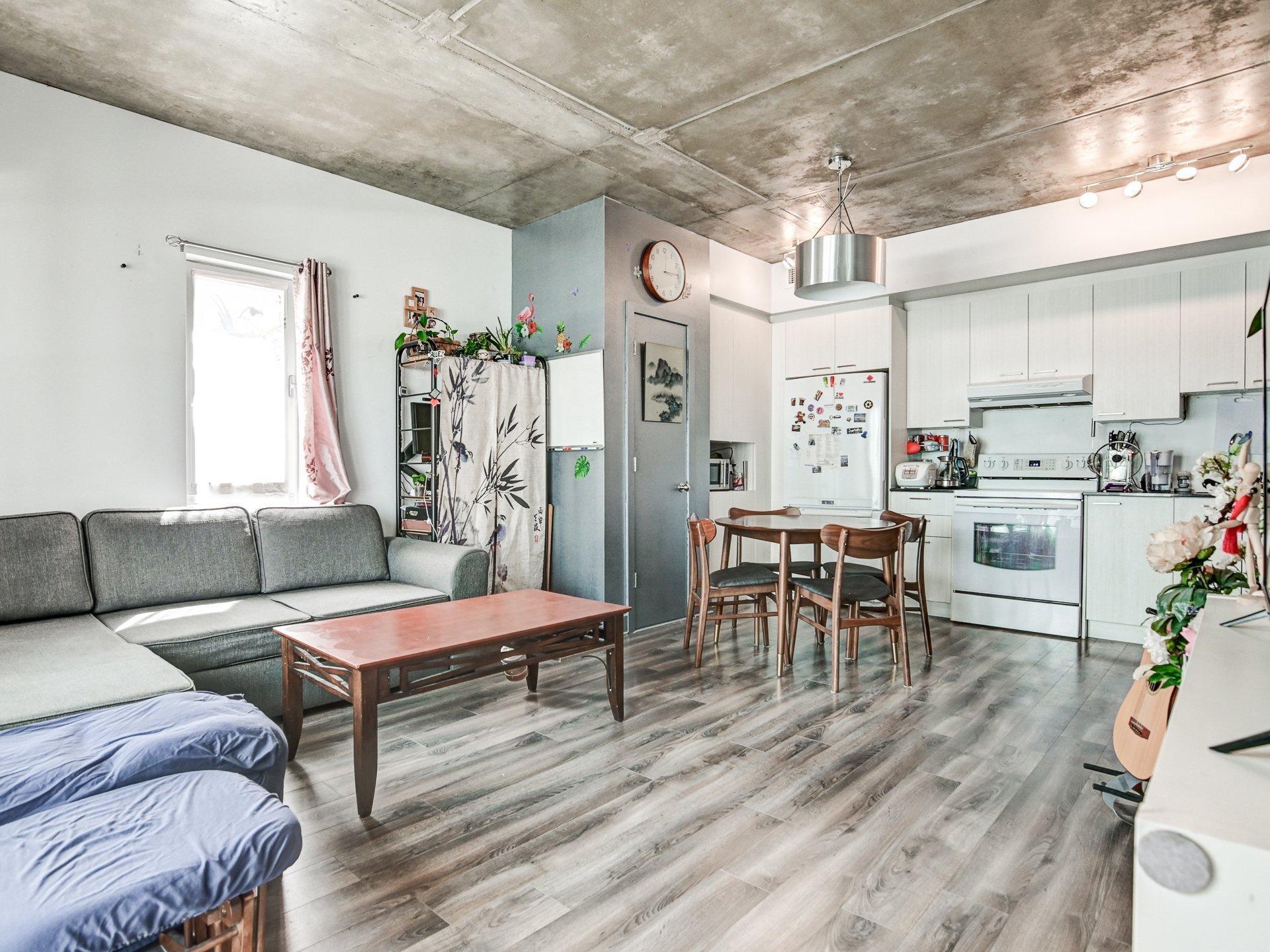 









1150


Rue St-Denis

, 508,
Montréal (Ville-Marie),




QC
H2X0B3

