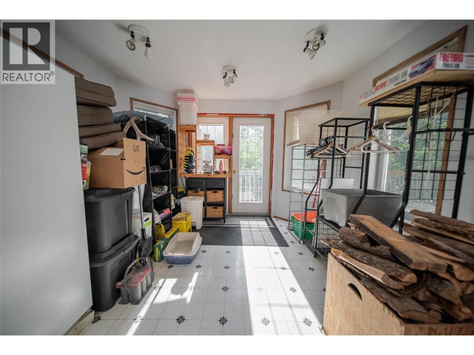 












2870 Rosen Heights Road

,
Jaffray,




British Columbia
V0B1T0

