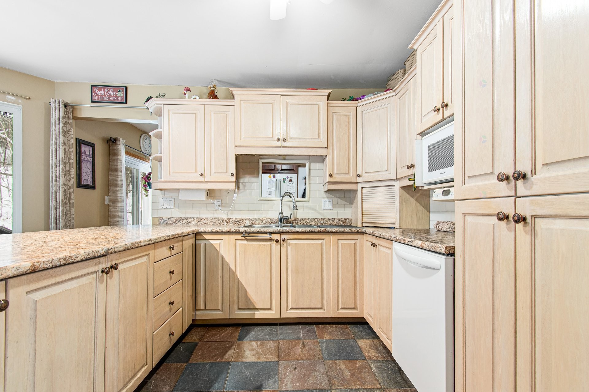 









58


Rue Binette

,
Brownsburg-Chatham,




QC
J8G1W8

