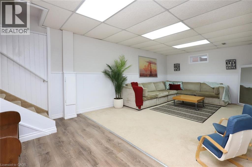 












4 CINDY Court

,
Grimsby,




Ontario
L3M4N9

