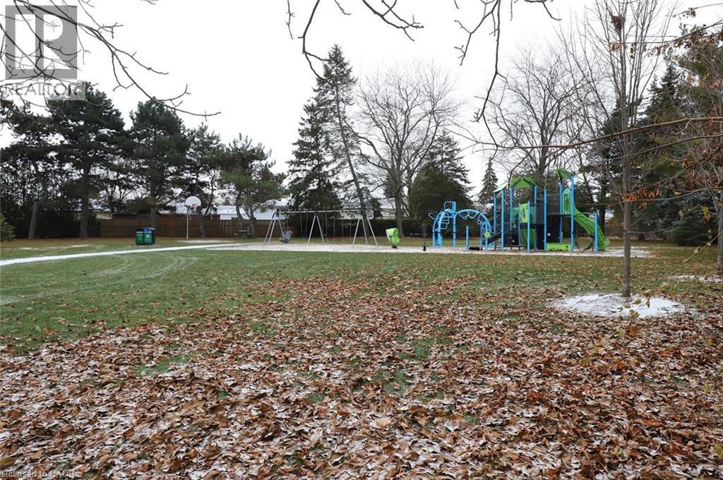 












4 CINDY Court

,
Grimsby,




Ontario
L3M4N9

