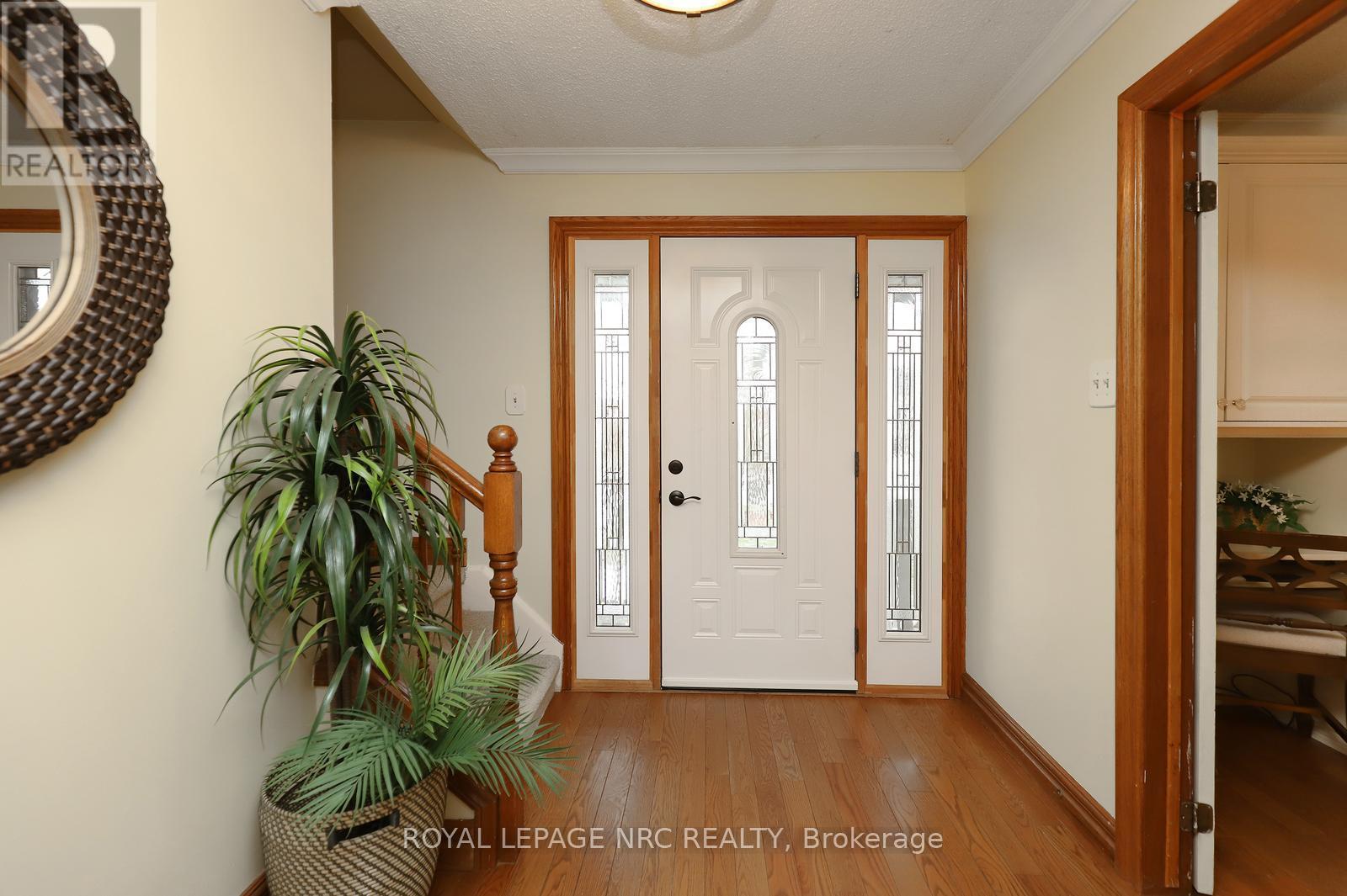 












4 CINDY COURT

,
Grimsby,




Ontario
L3M4N9

