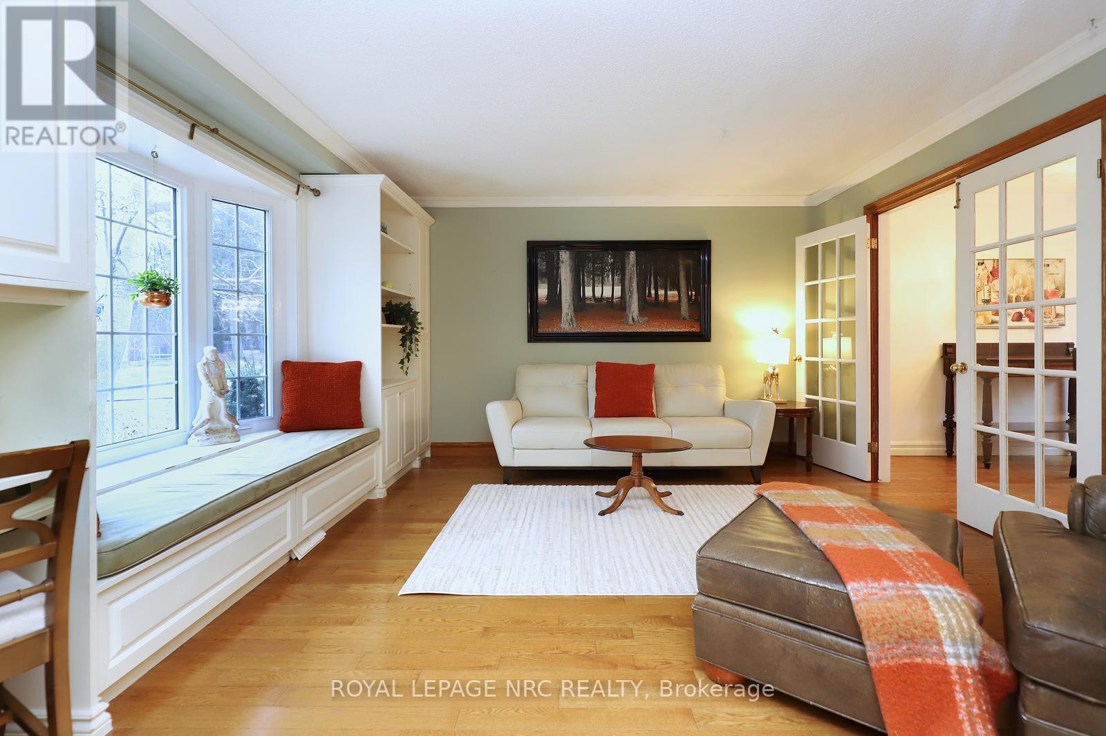 












4 CINDY COURT

,
Grimsby,




Ontario
L3M4N9

