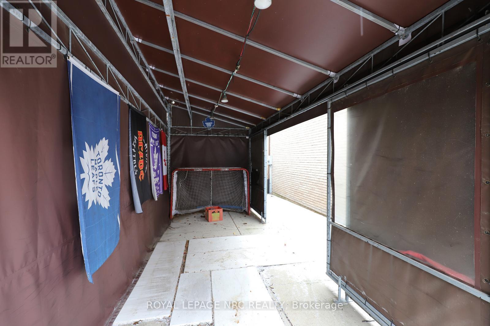 












4 CINDY COURT

,
Grimsby,




Ontario
L3M4N9

