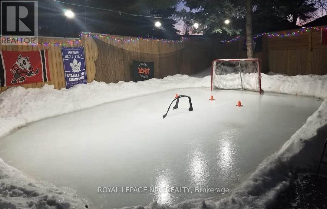 












4 CINDY COURT

,
Grimsby,




Ontario
L3M4N9

