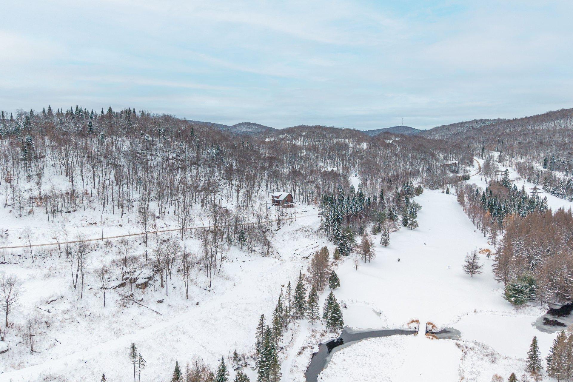 












Allée du 2e

,
Mont-Blanc,







QC
J0T1G0

