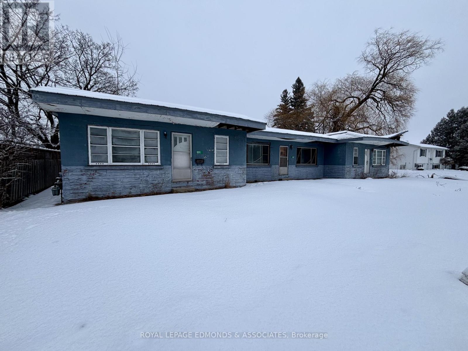 












1887 PETAWAWA BOULEVARD

,
Petawawa,




Ontario
K8H7H5

