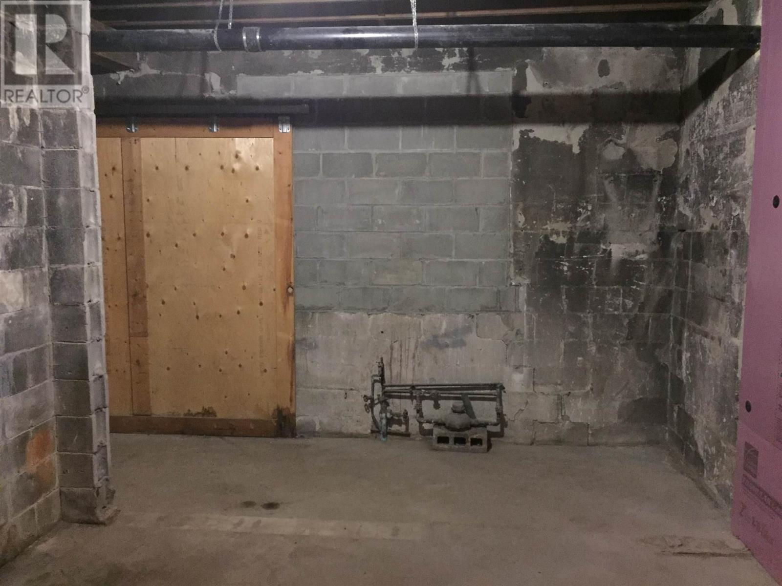 












5B Perini RD

,
Elliot Lake,




Ontario
P4A2T1

