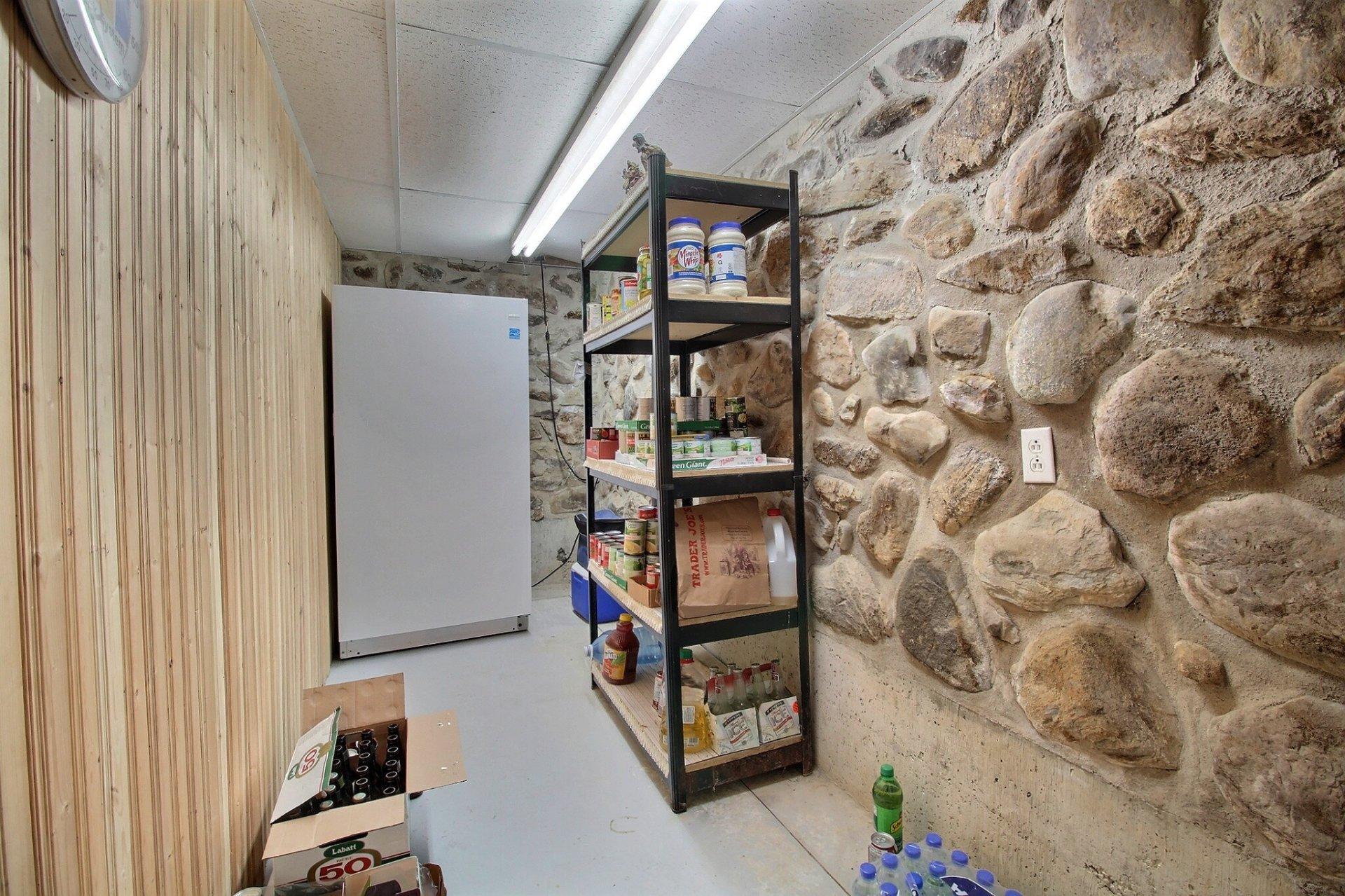 









2436


13e Rang

,
Orford,




QC
J1X0S4

