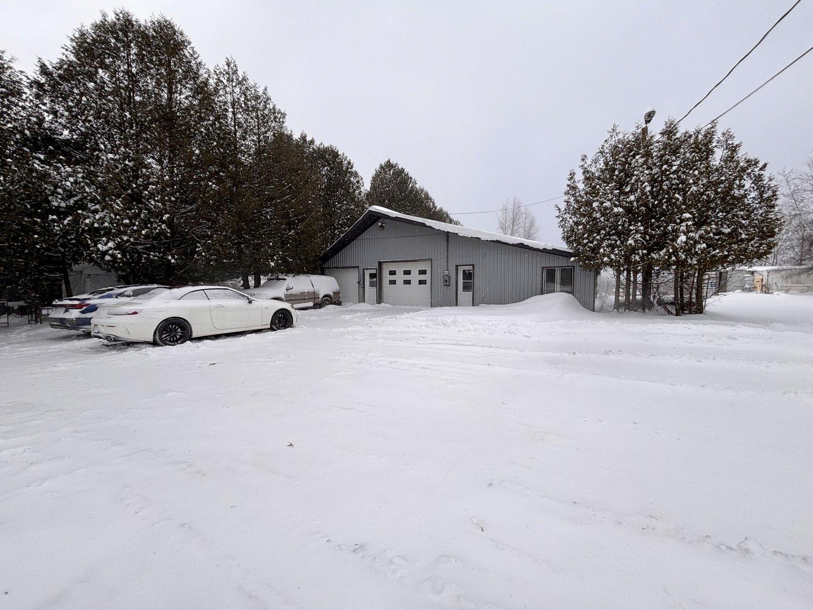 









2436


13e Rang

,
Orford,




QC
J1X0S4

