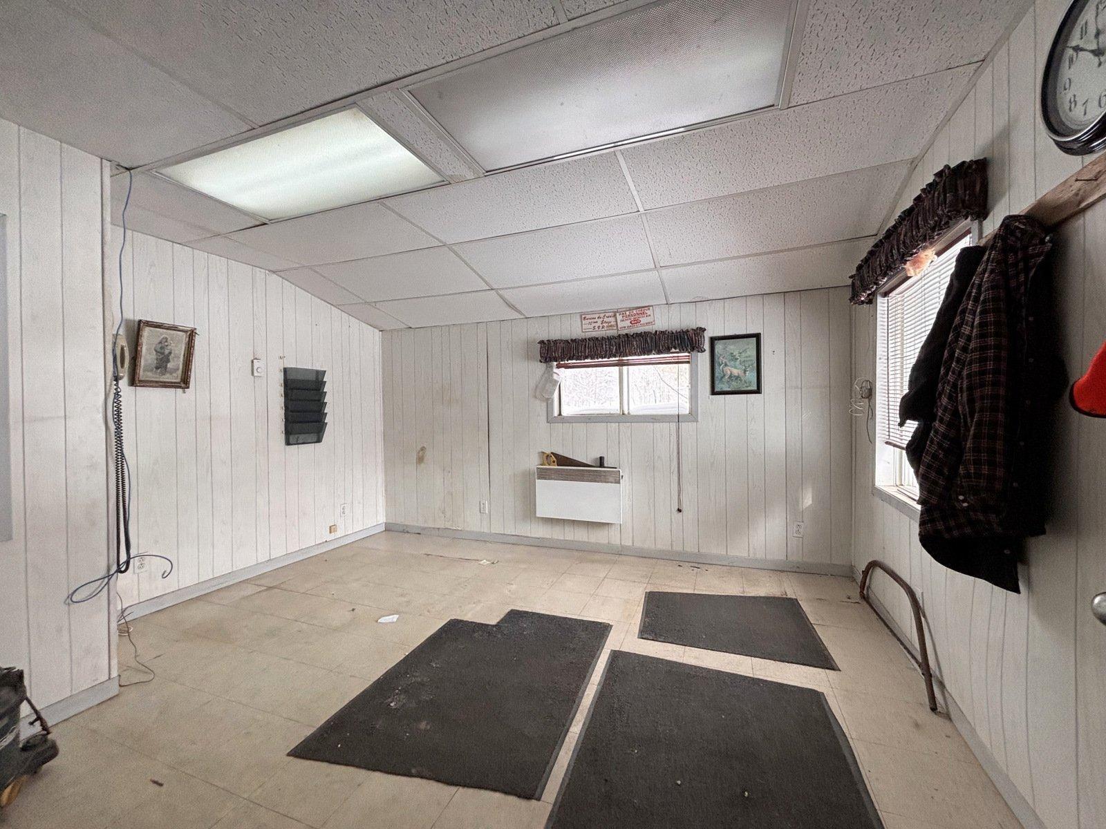 









2436


13e Rang

,
Orford,




QC
J1X0S4

