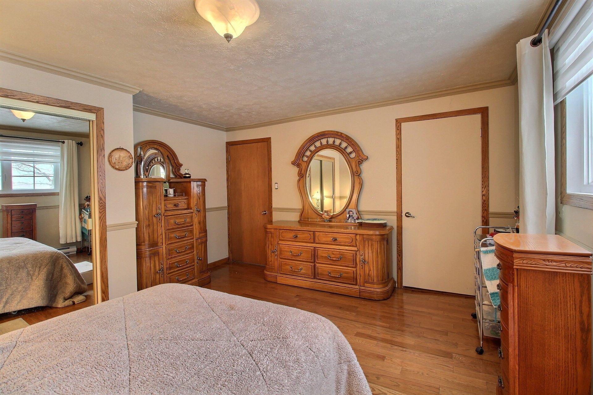 









2436


13e Rang

,
Orford,




QC
J1X0S4

