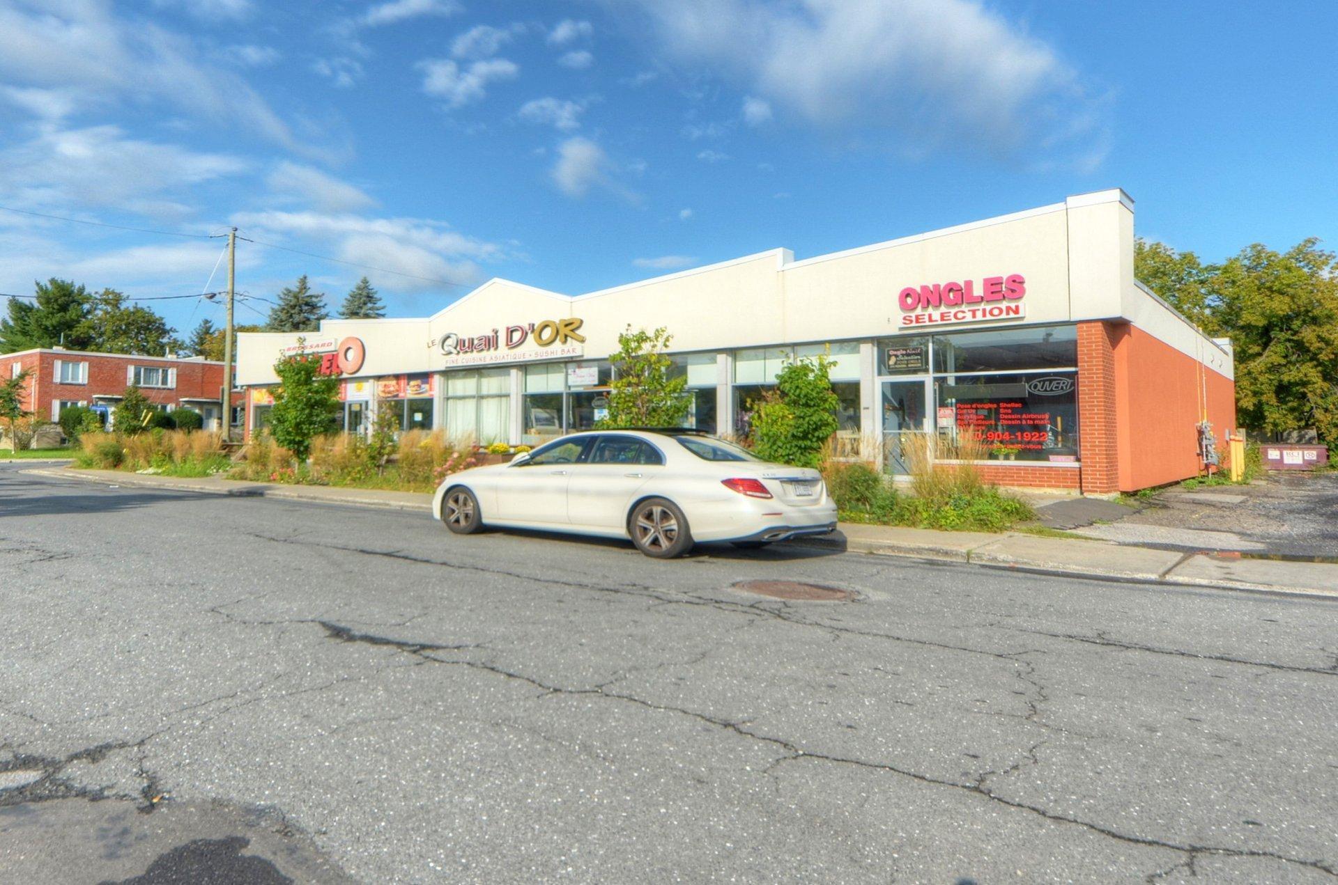 









294


Rue Gladstone

,
Longueuil (Greenfield Park),




QC
J4V2P7

