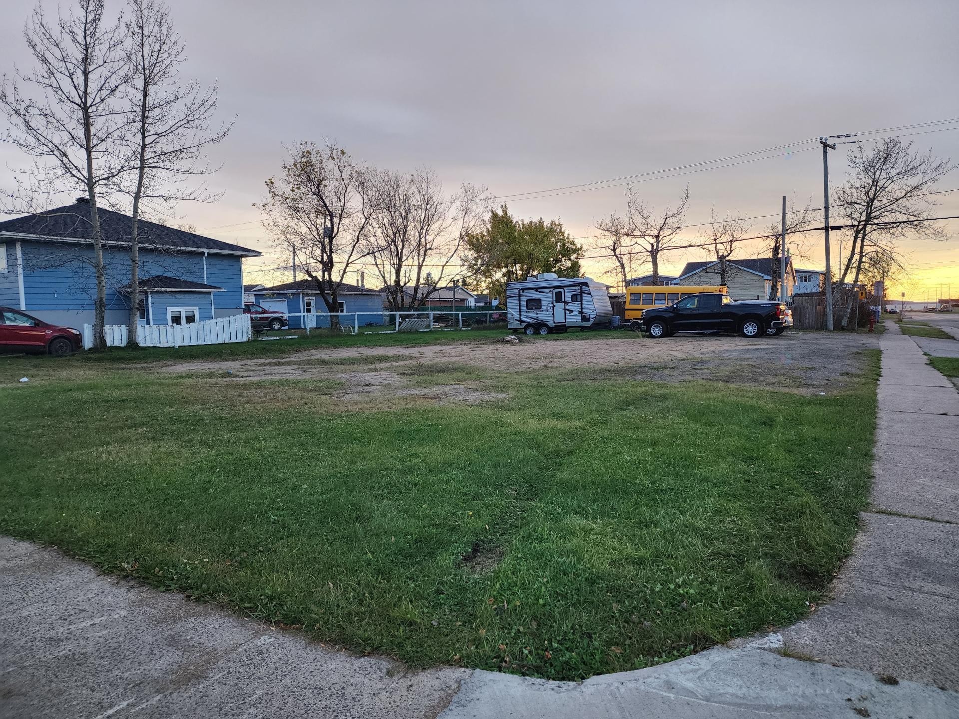 









999


Av. De Quen

,
Sept-Îles,







QC
G4R2S4

