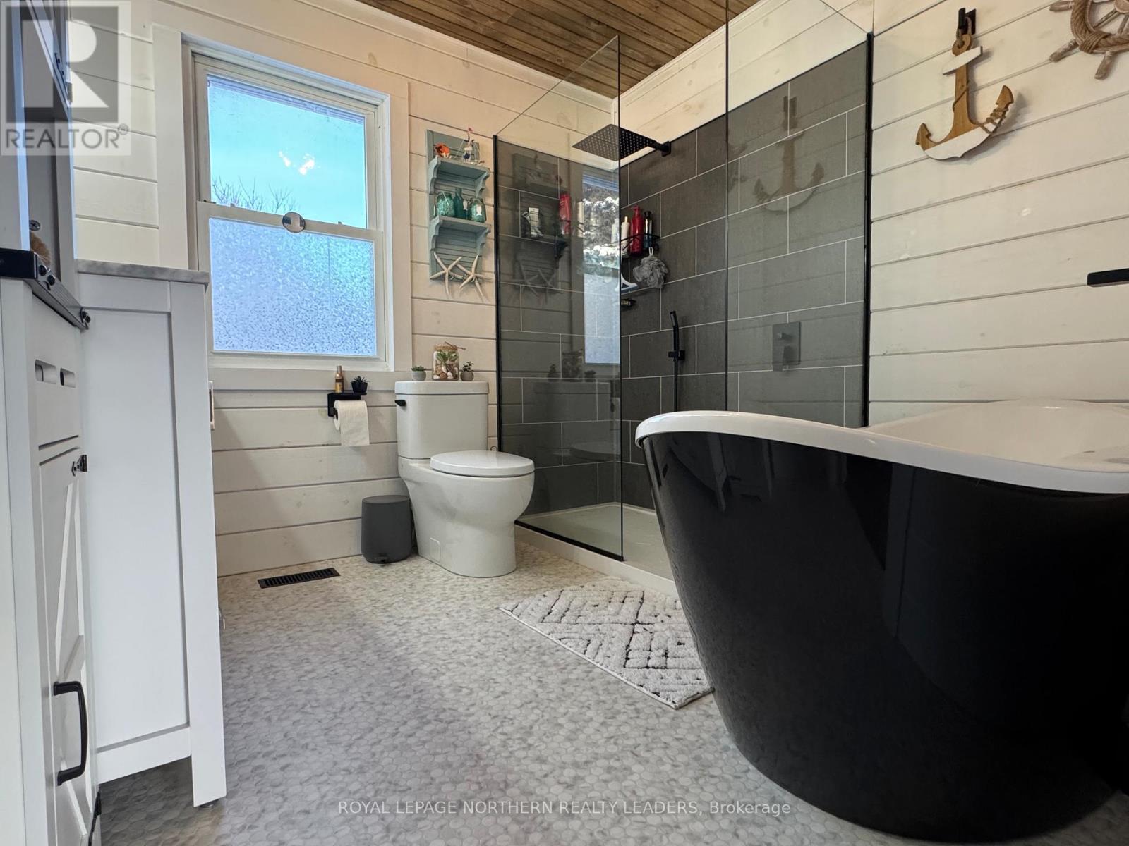 












510 BALSAM STREET S

,
Timmins (TS - SE),




Ontario
P4N2G1

