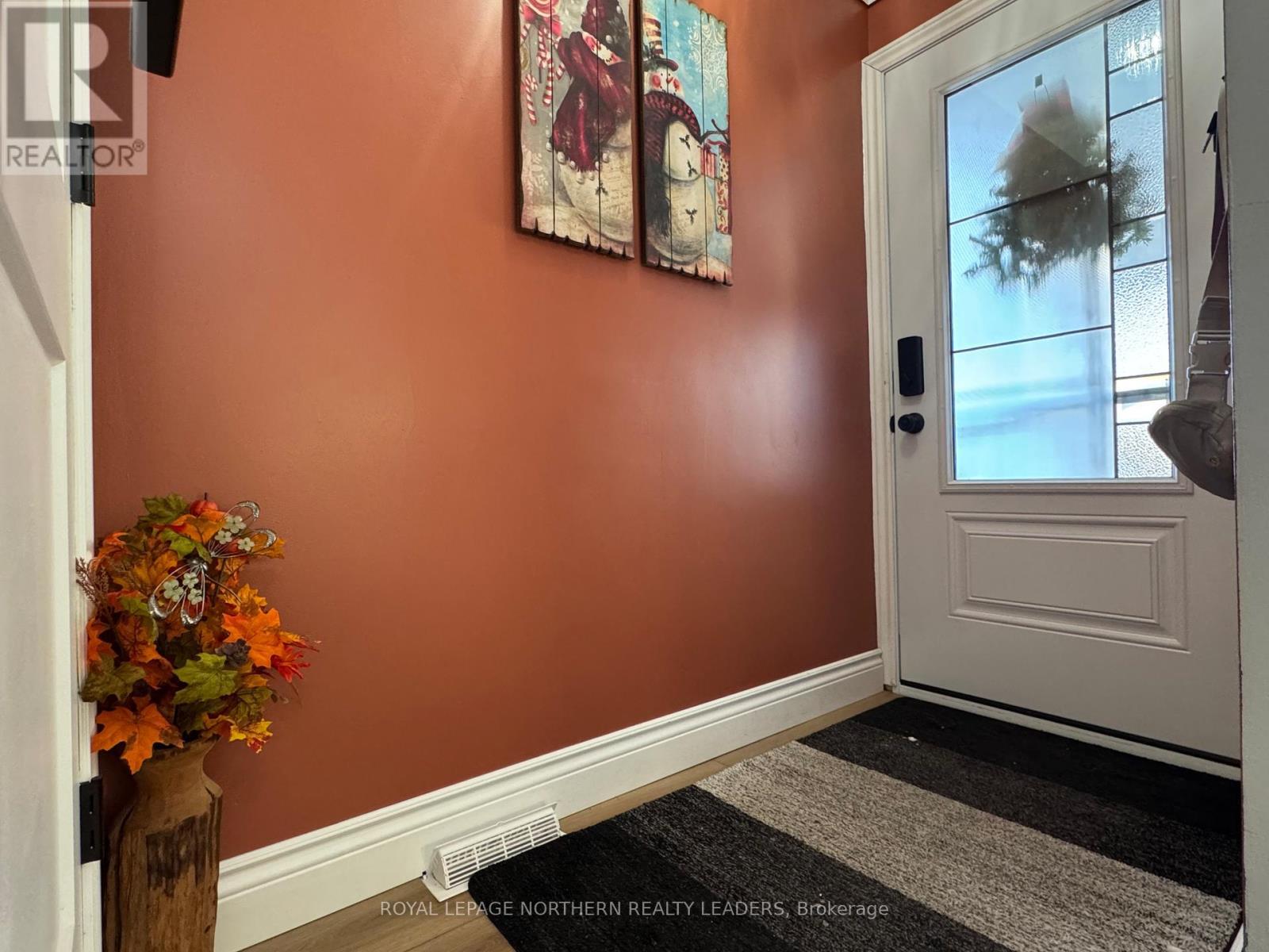 












510 BALSAM STREET S

,
Timmins (TS - SE),




Ontario
P4N2G1

