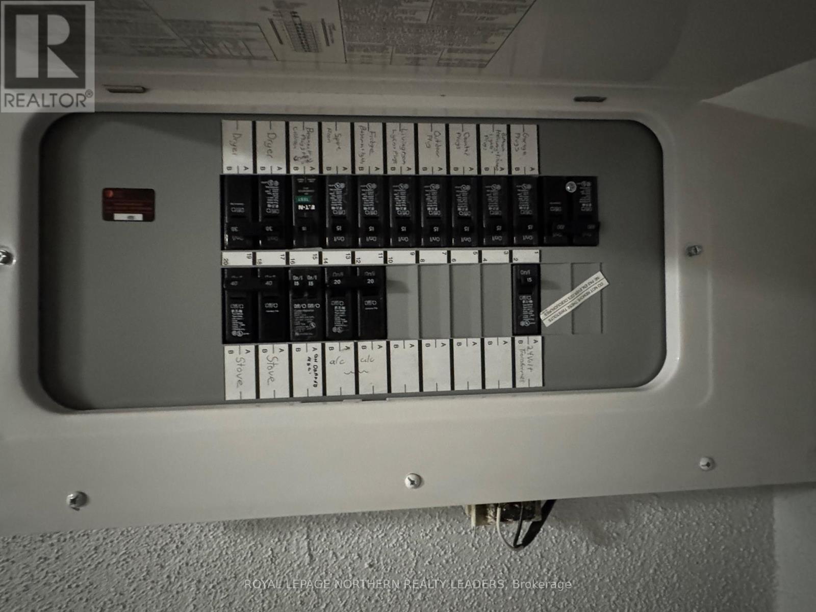 












510 BALSAM STREET S

,
Timmins (TS - SE),




Ontario
P4N2G1

