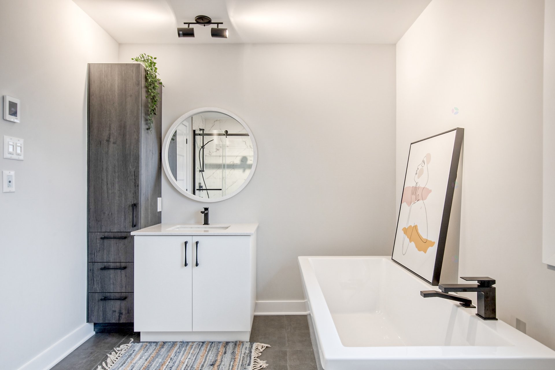 









734


Rue Magnone

,
Granby,




QC
J2H3J6

