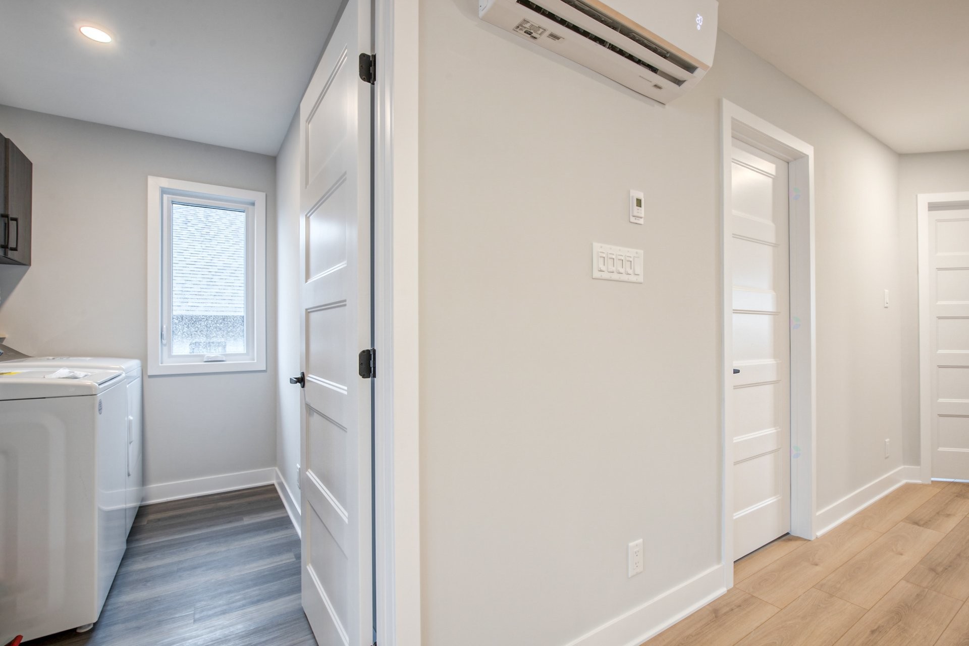 









734


Rue Magnone

,
Granby,




QC
J2H3J6

