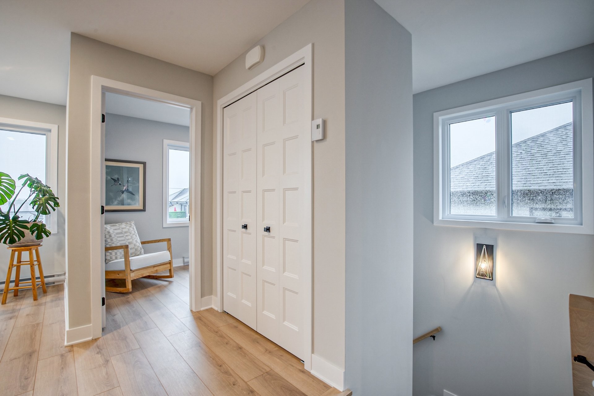 









734


Rue Magnone

,
Granby,




QC
J2H3J6

