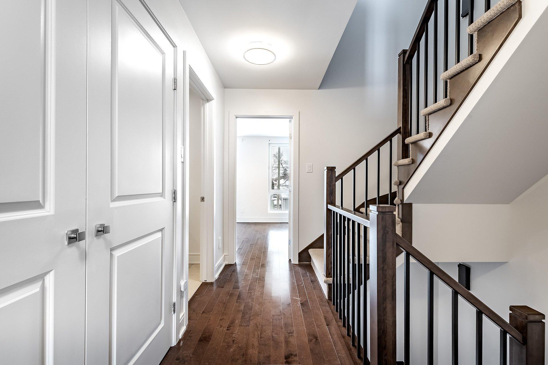 









186


Av. Mason

,
Pointe-Claire,




QC
H9R0C3

