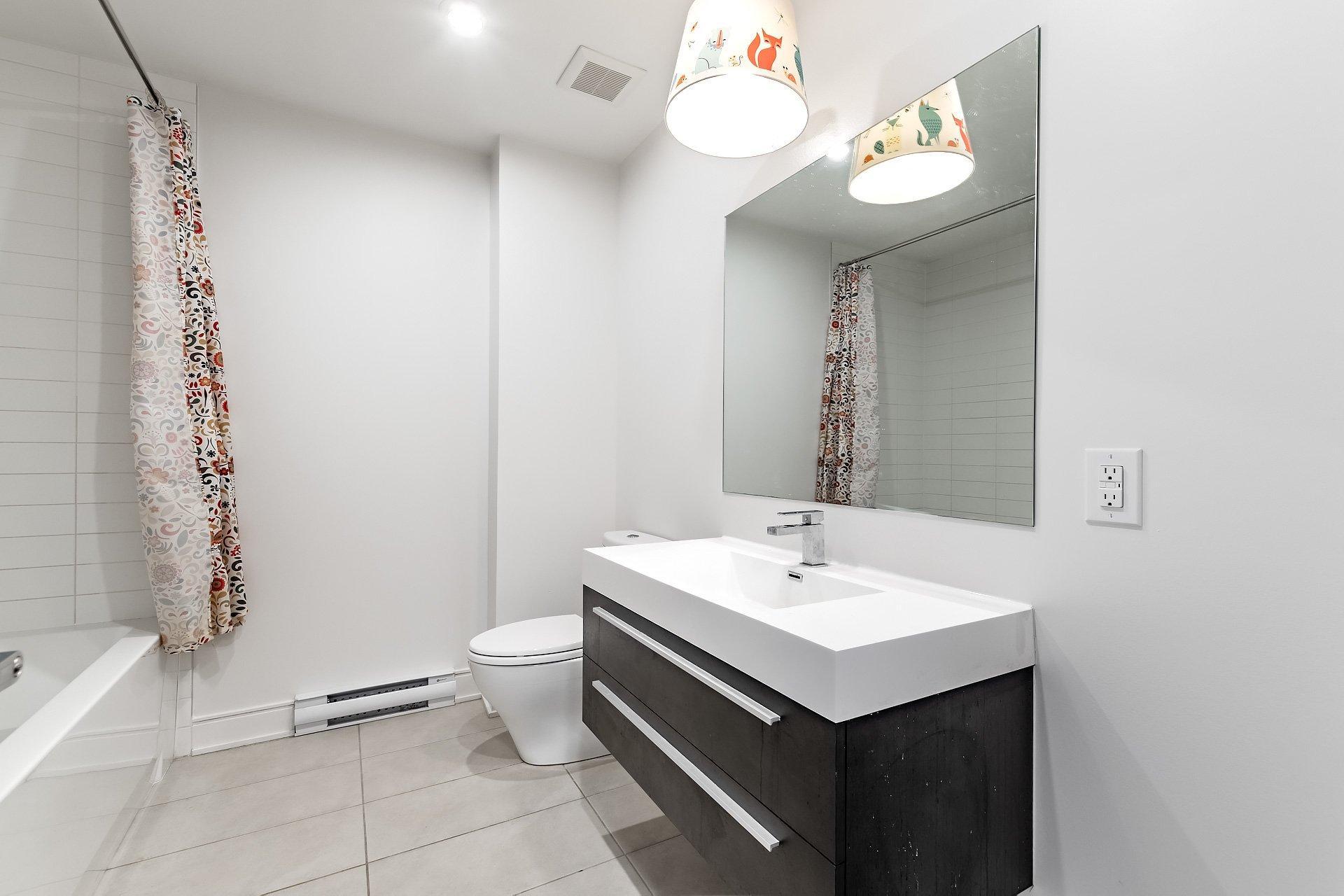 









186


Av. Mason

,
Pointe-Claire,




QC
H9R0C3

