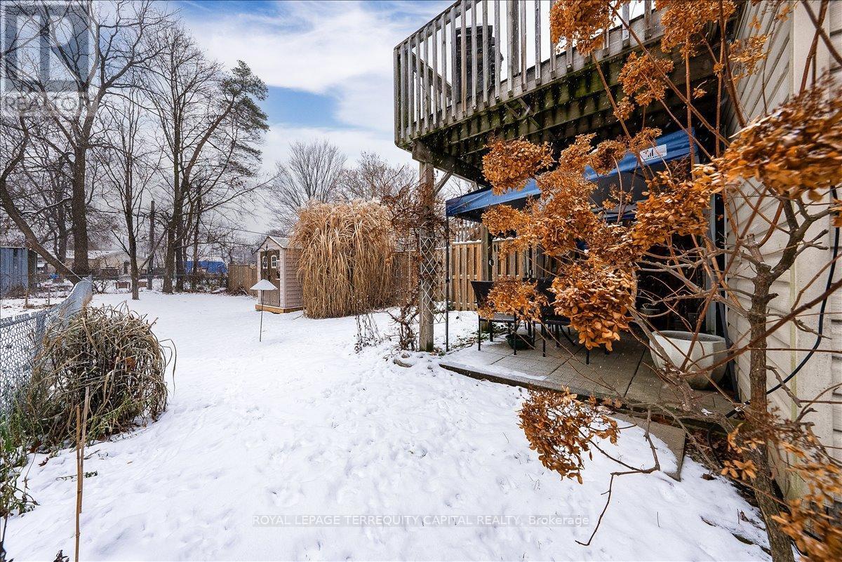 












102 HENRY STREET

,
Barrie,




Ontario
L4N1C8

