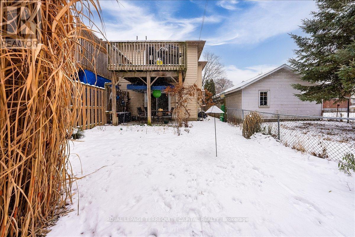 












102 HENRY STREET

,
Barrie,




Ontario
L4N1C8

