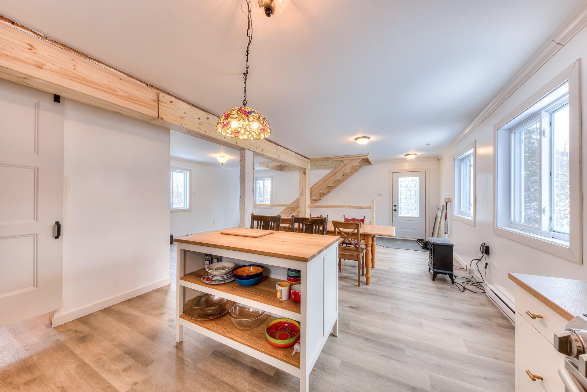 









101


Mtée Manitonga

,
Lac-Supérieur,




QC
J0T1J0

