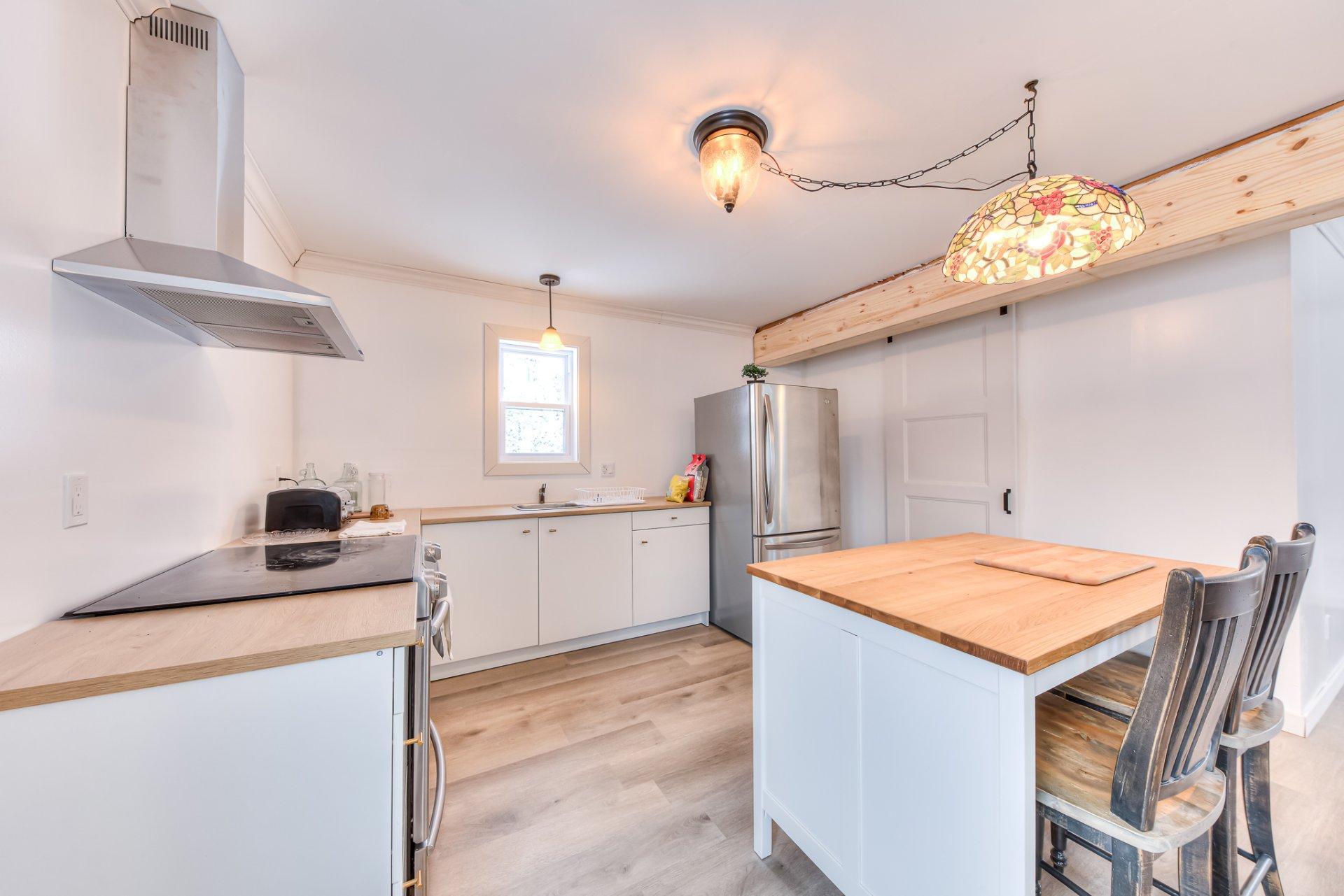 









101


Mtée Manitonga

,
Lac-Supérieur,




QC
J0T1J0

