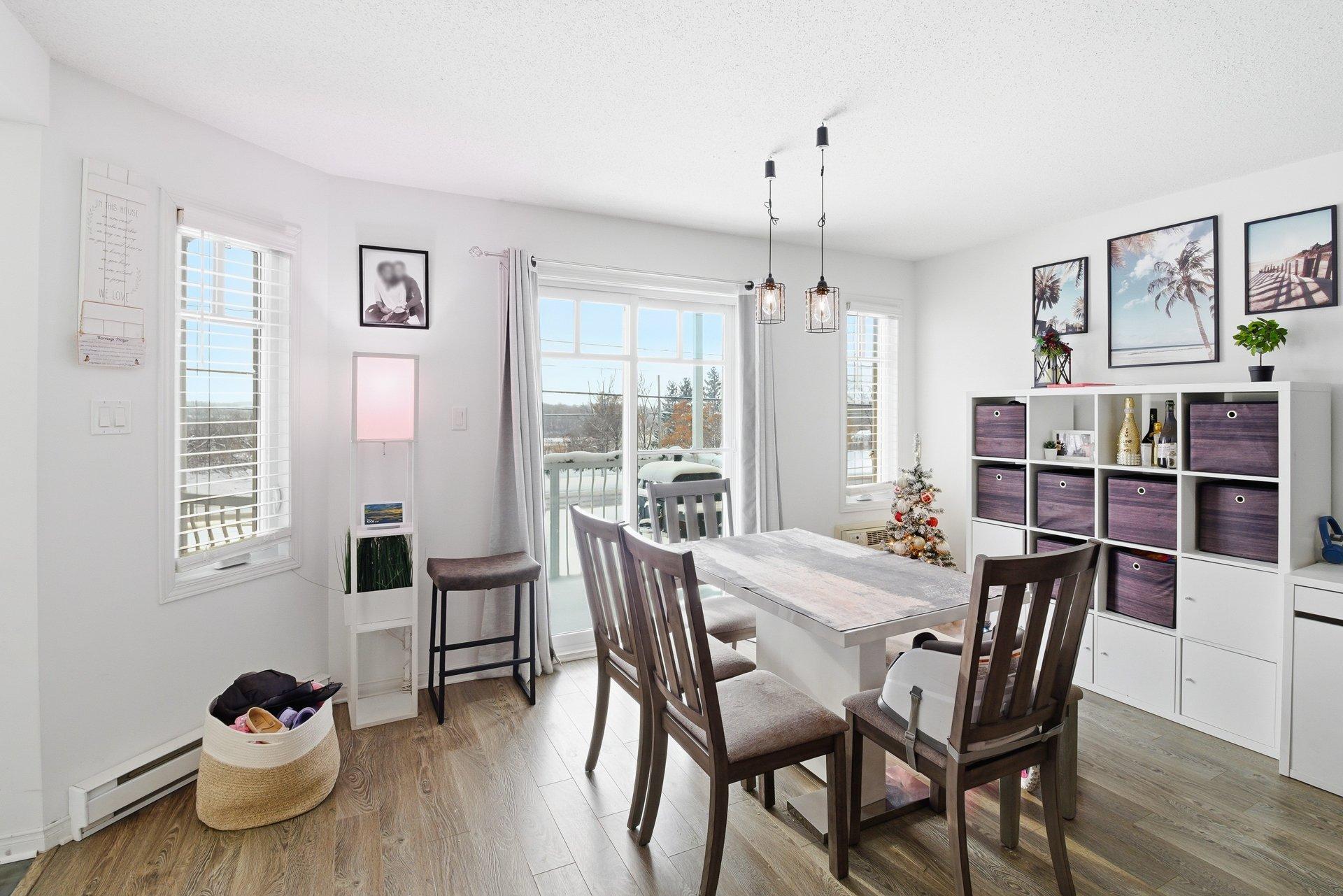 









1571


Ch. de Montréal O.

,
Gatineau (Masson-Angers),




QC
J8M1V9

