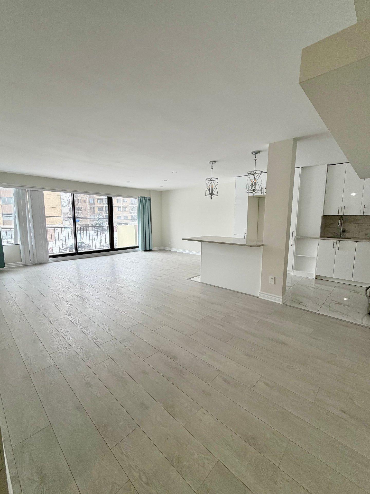 









7905


Ch. de la Côte-St-Luc

, 204,
Côte-Saint-Luc,




QC
H4W2W4

