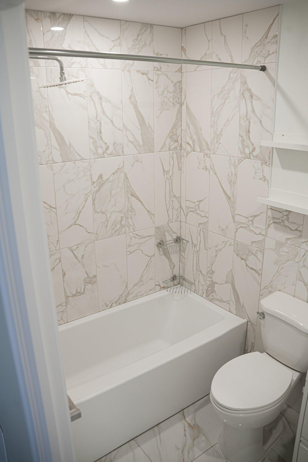 









7905


Ch. de la Côte-St-Luc

, 204,
Côte-Saint-Luc,




QC
H4W2W4

