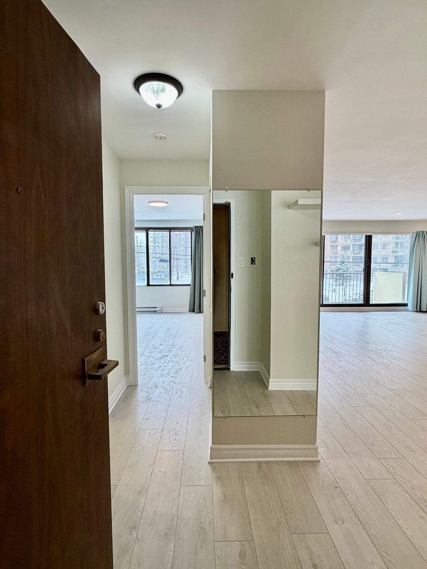 









7905


Ch. de la Côte-St-Luc

, 204,
Côte-Saint-Luc,




QC
H4W2W4

