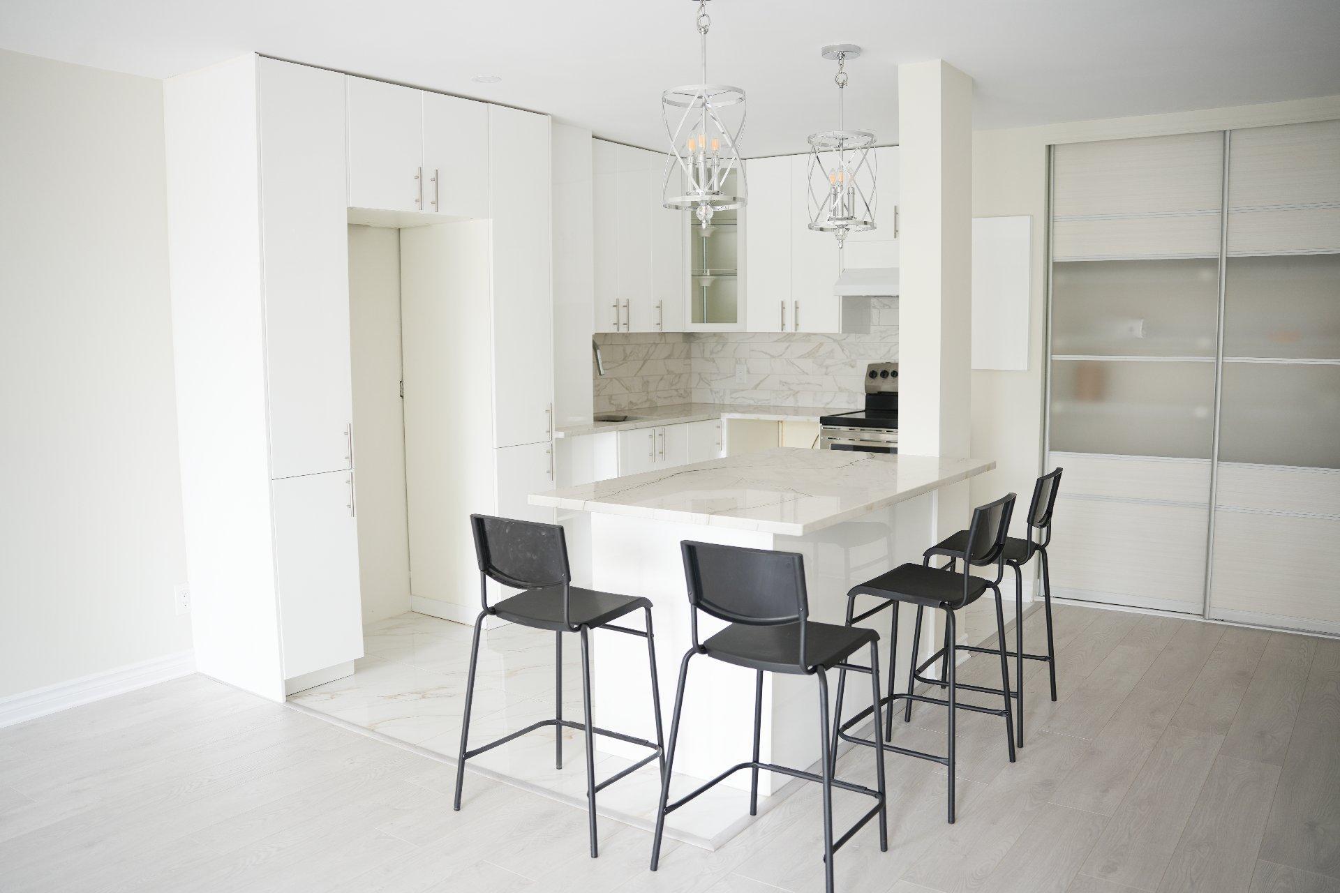 









7905


Ch. de la Côte-St-Luc

, 204,
Côte-Saint-Luc,




QC
H4W2W4

