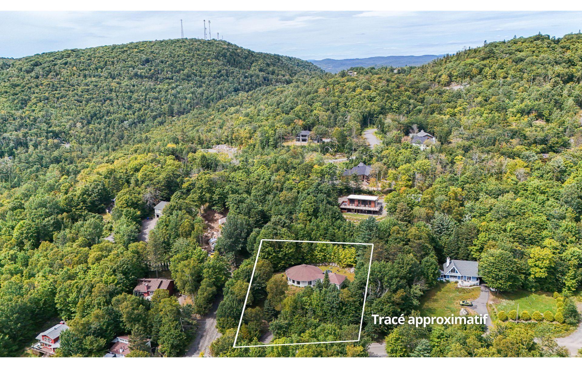 









744


Rue de Fribourg

,
Sainte-Adèle,




QC
J8B2G6

