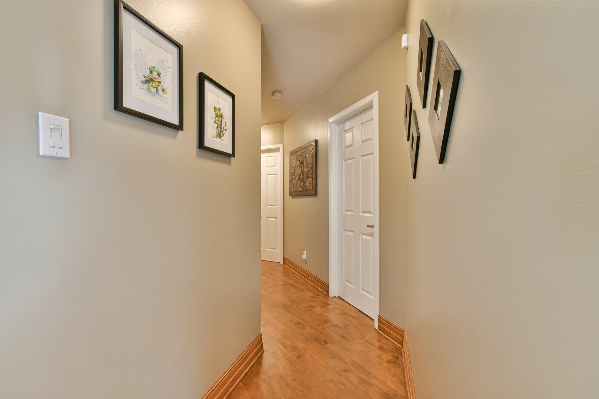 









744


Rue de Fribourg

,
Sainte-Adèle,




QC
J8B2G6

