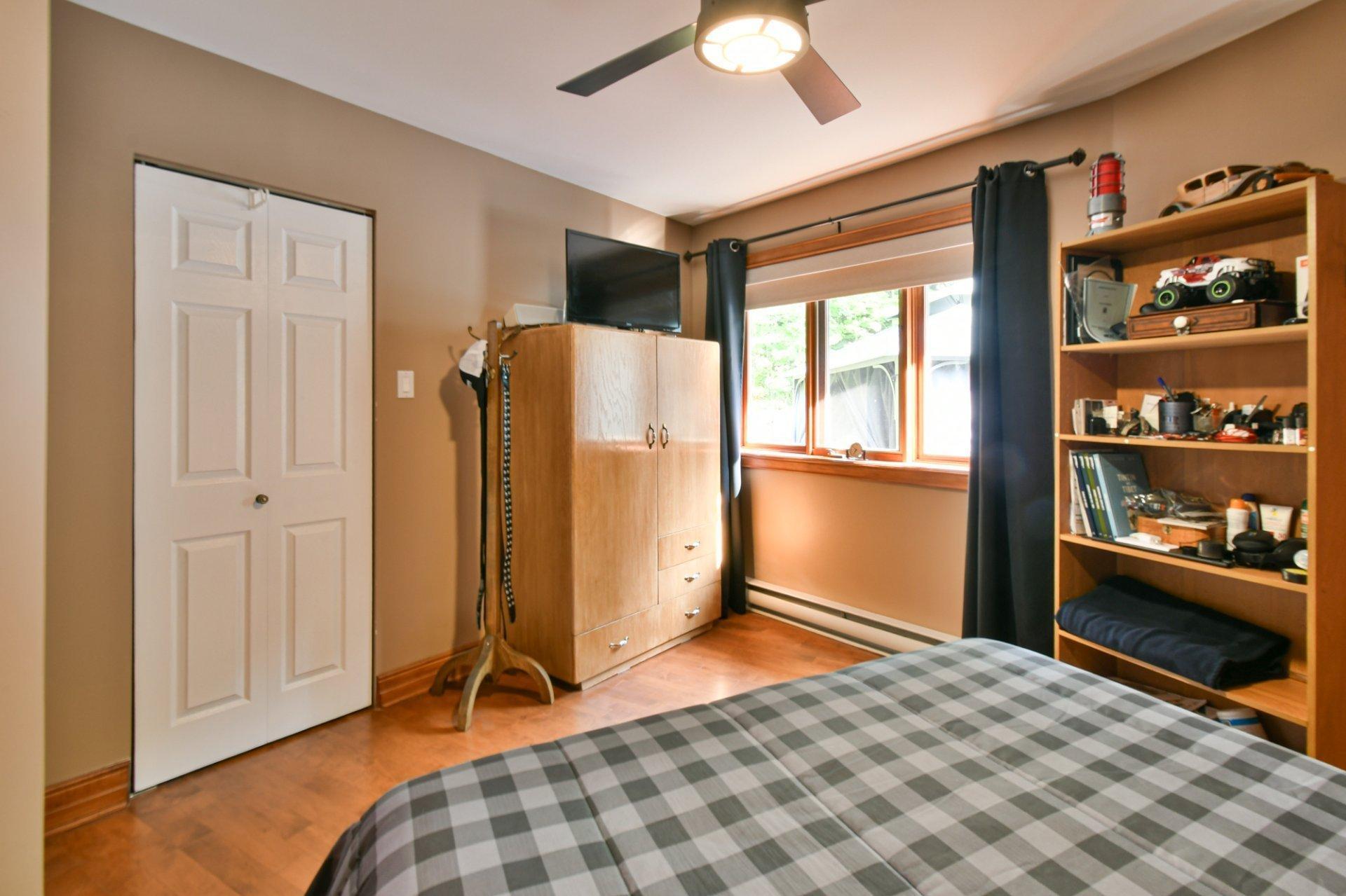 









744


Rue de Fribourg

,
Sainte-Adèle,




QC
J8B2G6

