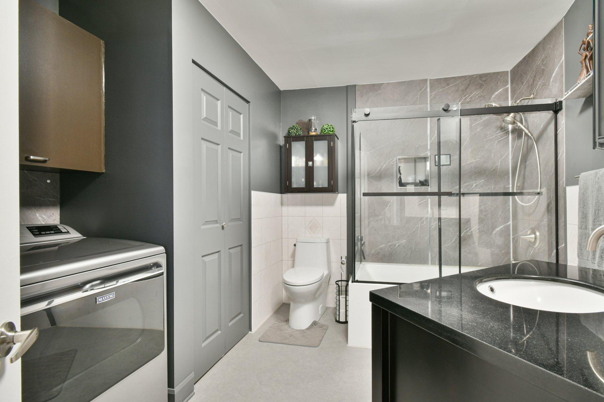 









744


Rue de Fribourg

,
Sainte-Adèle,




QC
J8B2G6

