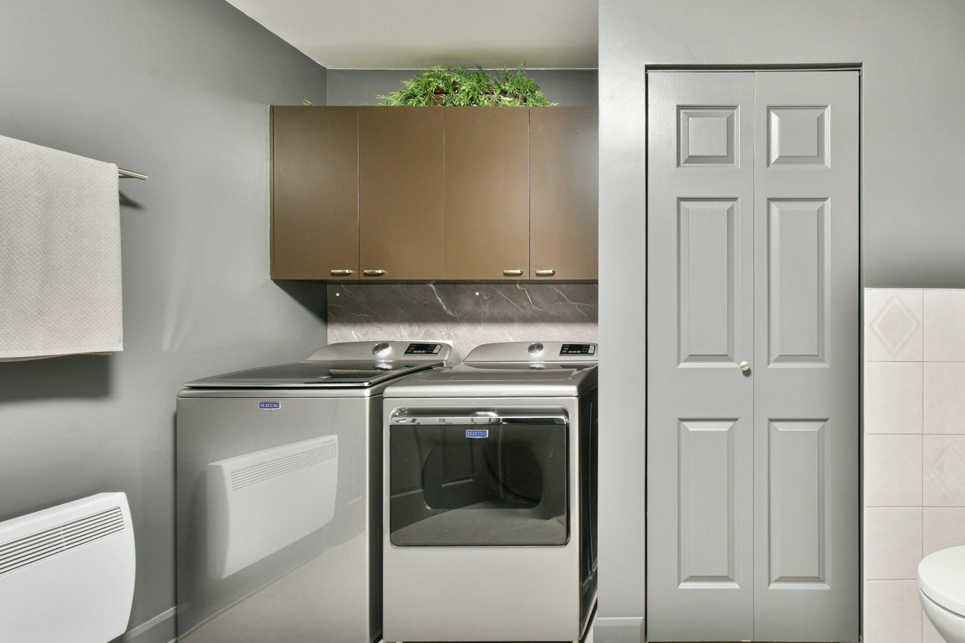 









744


Rue de Fribourg

,
Sainte-Adèle,




QC
J8B2G6

