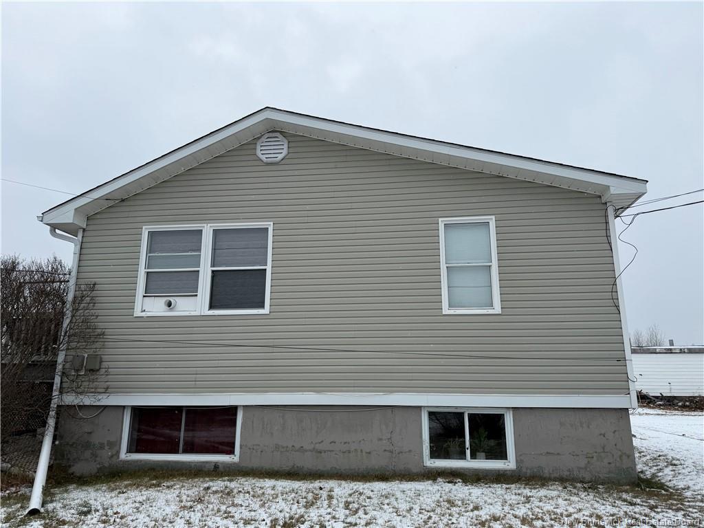 









246


Rue Acadie

,
Beresford,




NB
E8K 2E7

