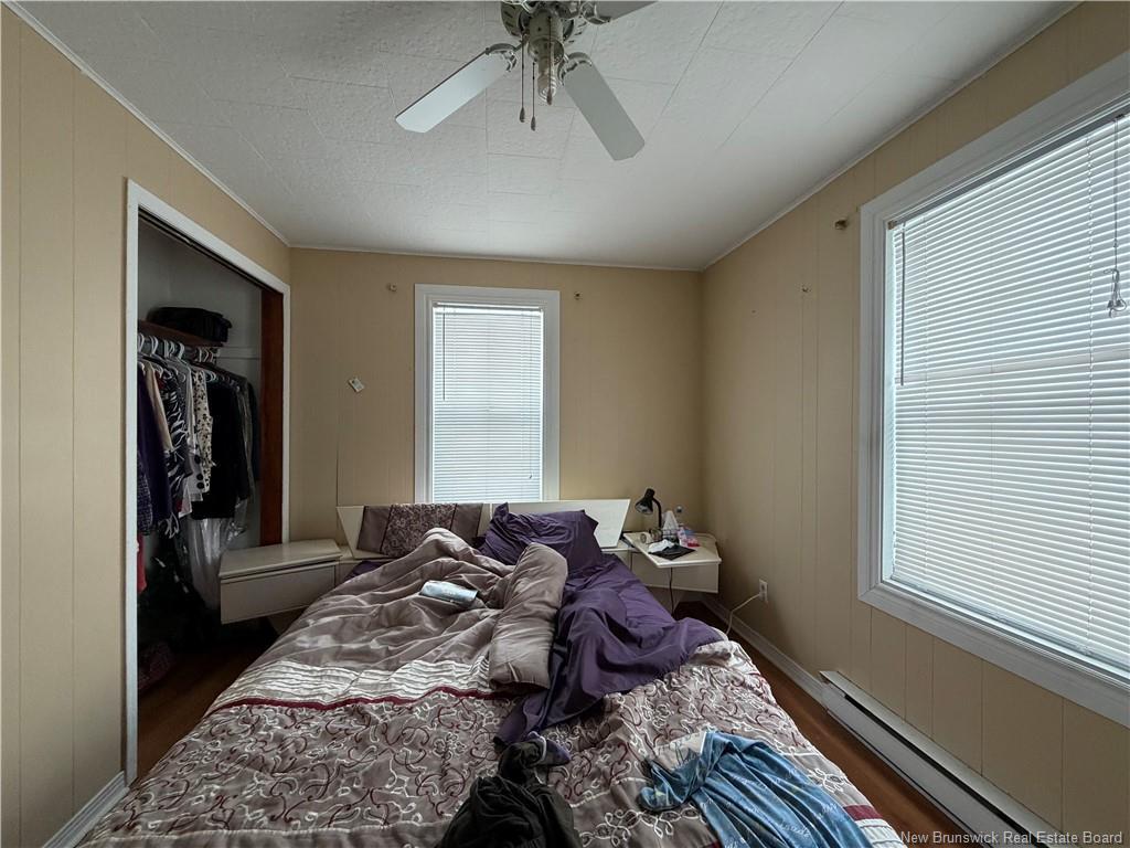 









246


Rue Acadie

,
Beresford,




NB
E8K 2E7

