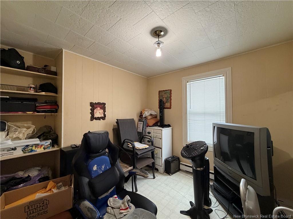 









246


Rue Acadie

,
Beresford,




NB
E8K 2E7

