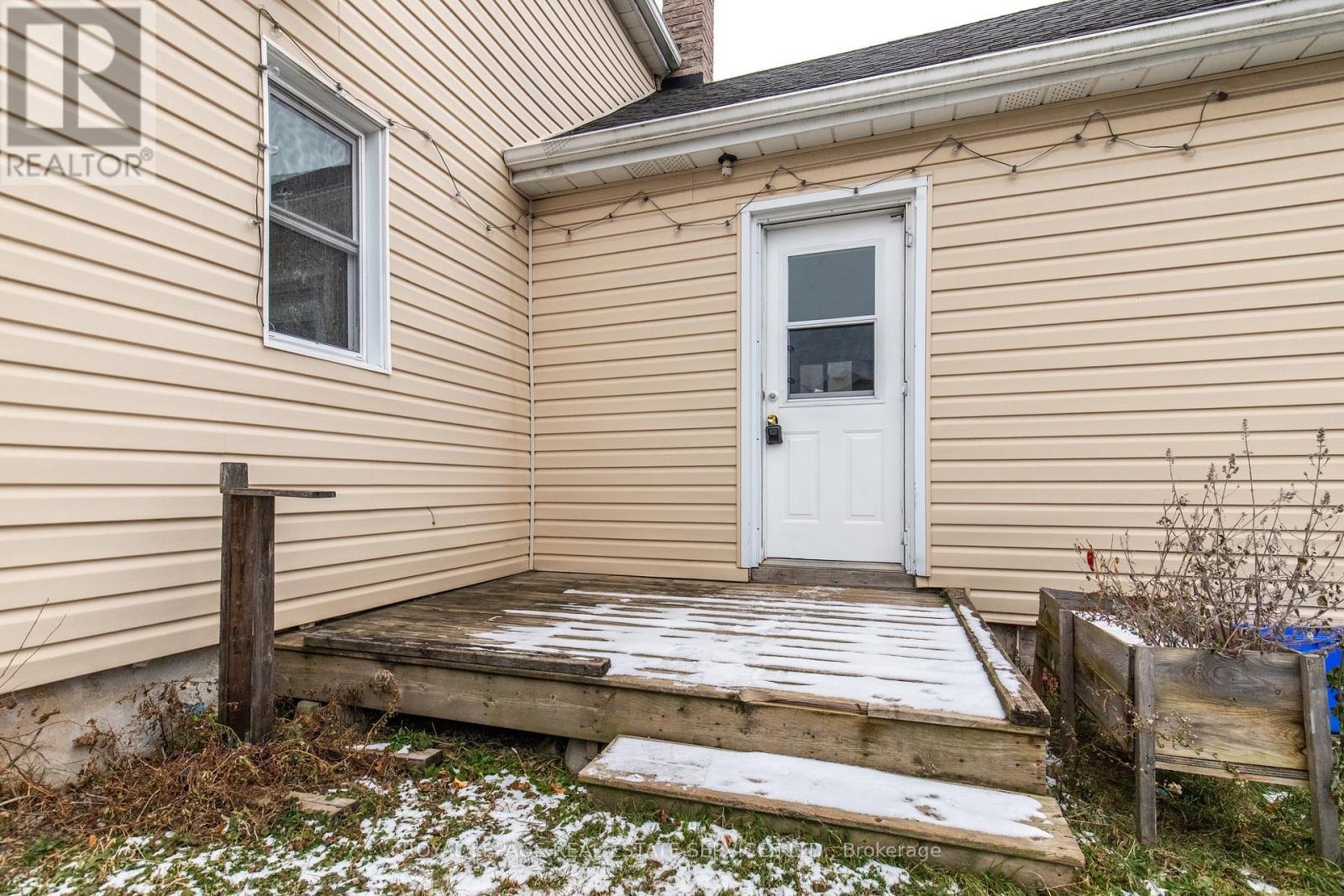 












53 KINSEY STREET

,
St. Catharines,




Ontario
L2S1E2

