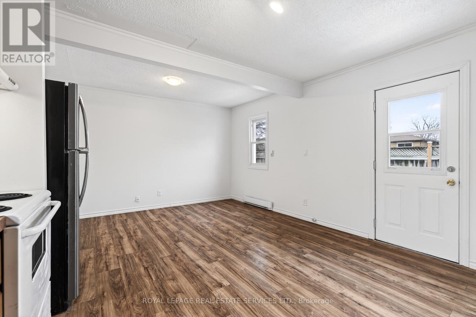 












53 KINSEY STREET

,
St. Catharines,




Ontario
L2S1E2

