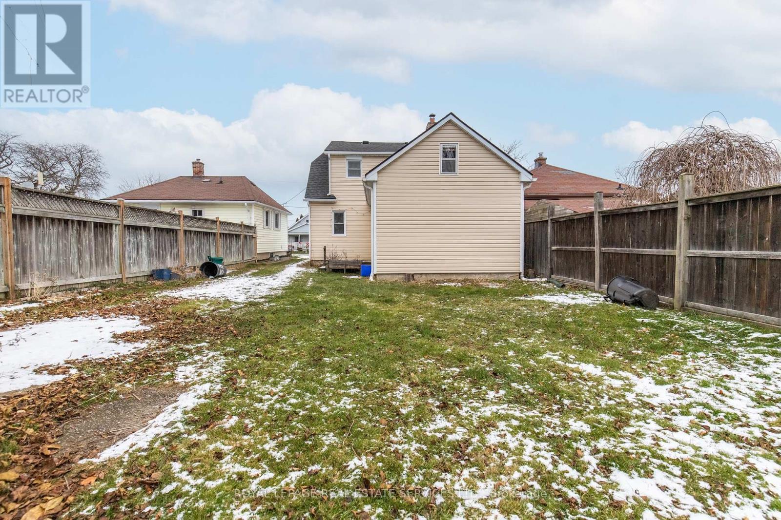 












53 KINSEY STREET

,
St. Catharines,




Ontario
L2S1E2

